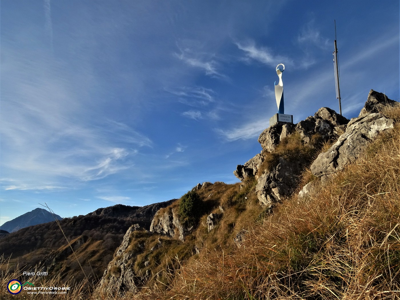 55 E sono alla Madonna delle Cime del Corno Zuccone (1458 m).JPG